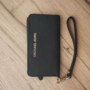 Michael Kors Phone Wristlet